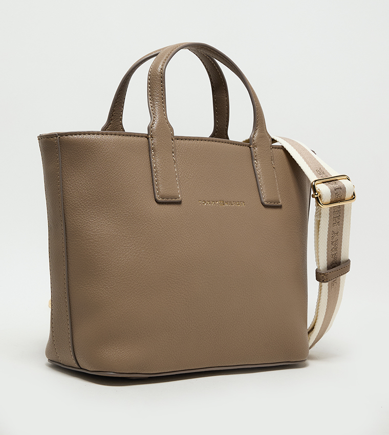 شنطة توت بشعار