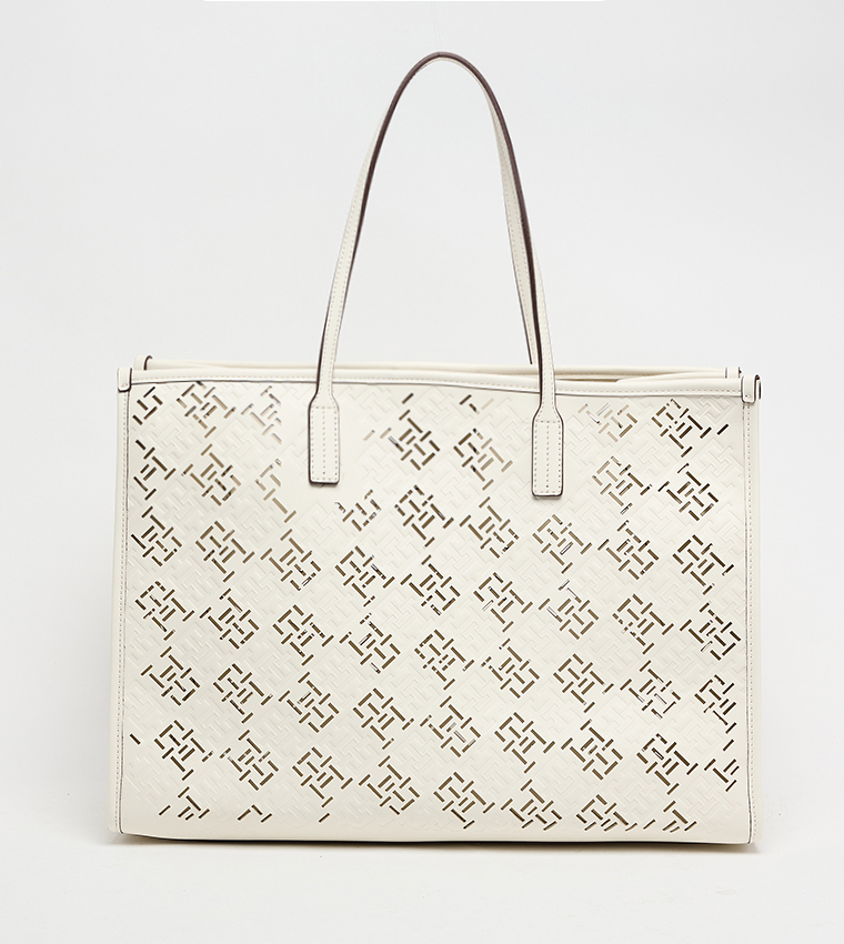 شنطة توت بشعار 