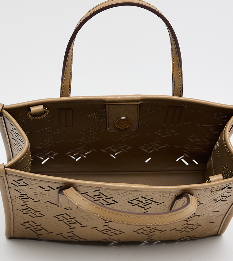 شنطة توت بشعار 