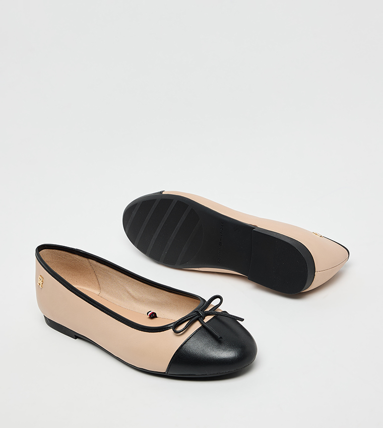 Cap Toe Bow Detail Ballerinas