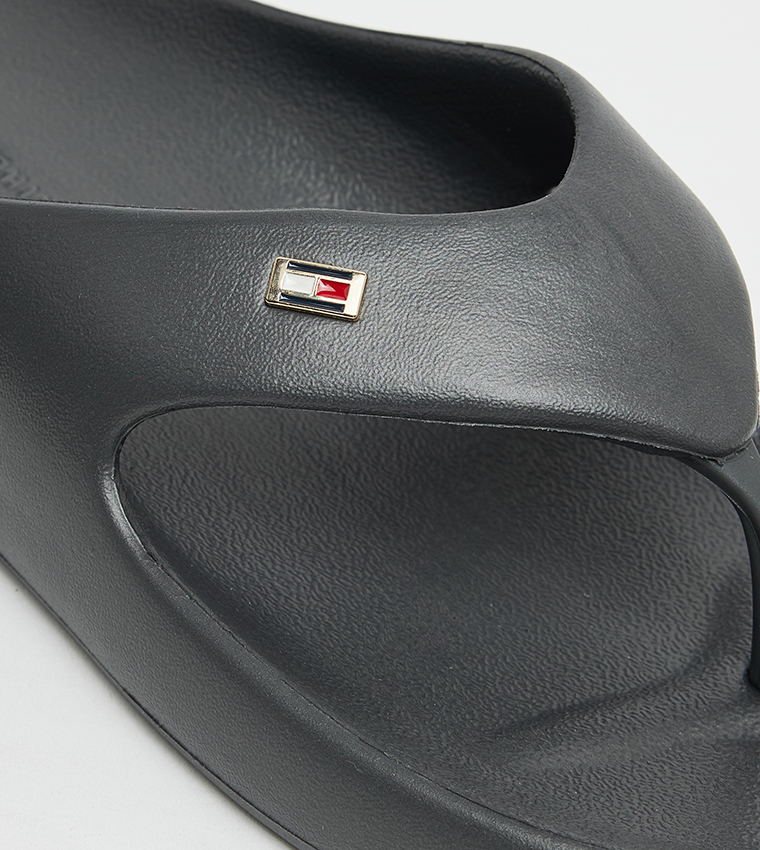 Flag Detail Beach Flip-Flops