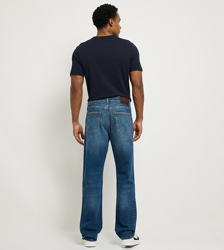 RIVER Faded Relaxed Fit Jeans