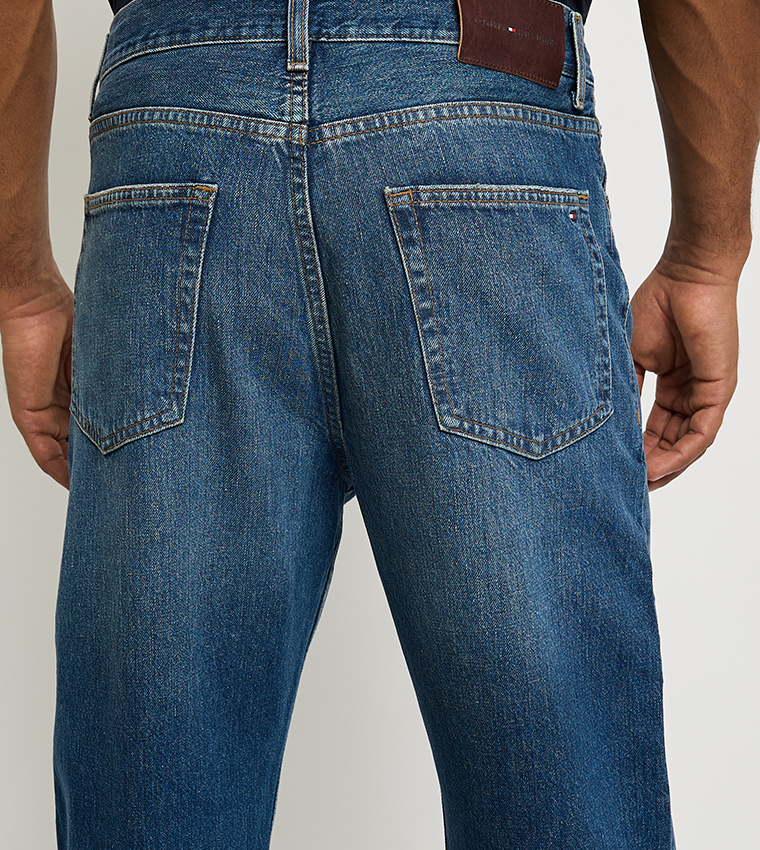 RIVER Faded Relaxed Fit Jeans