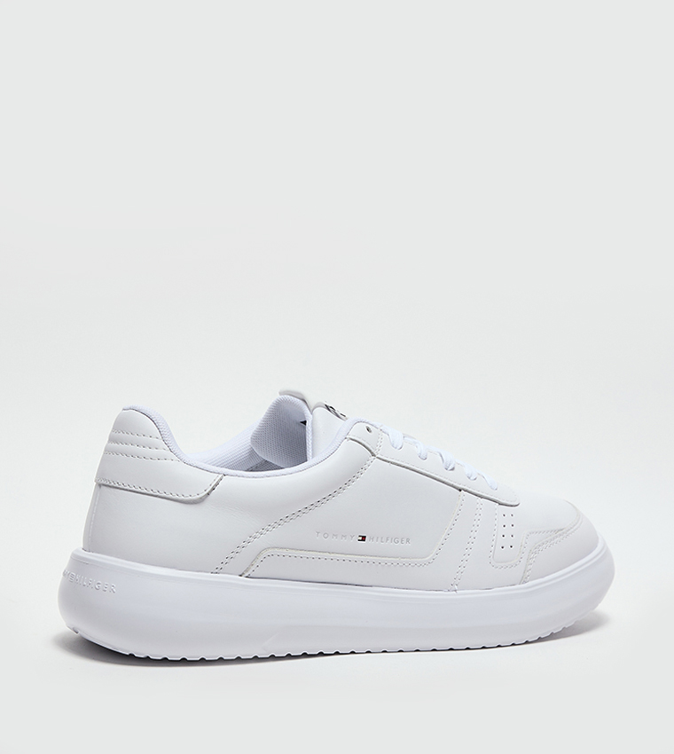 MODERN LIGHTCUP Textured Low-Top Sneakers