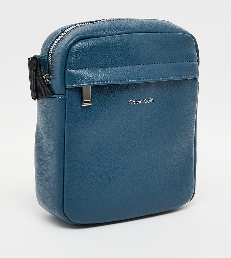 Logo Detail Raised Reporter Bag