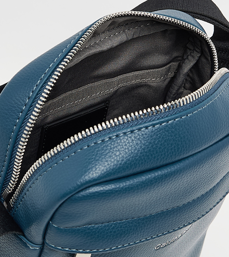 Logo Detail Raised Reporter Bag