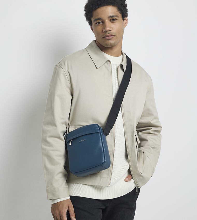 Logo Detail Raised Reporter Bag