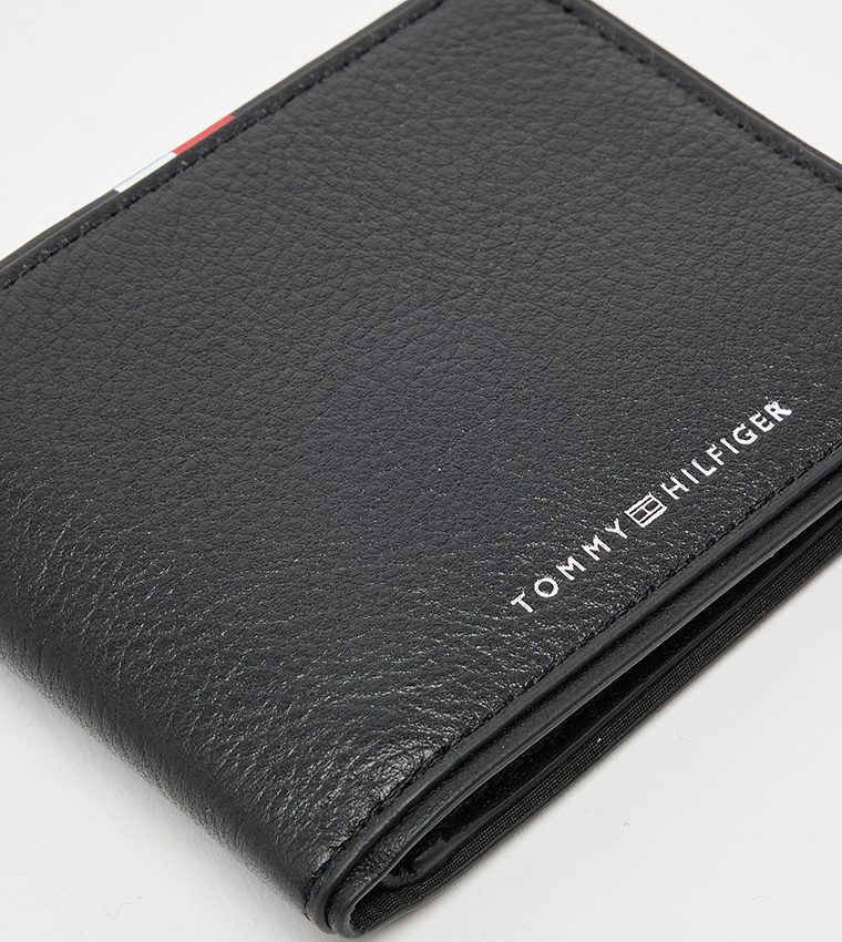 طقم هدية محفظة مع ميدالية مفاتيح 