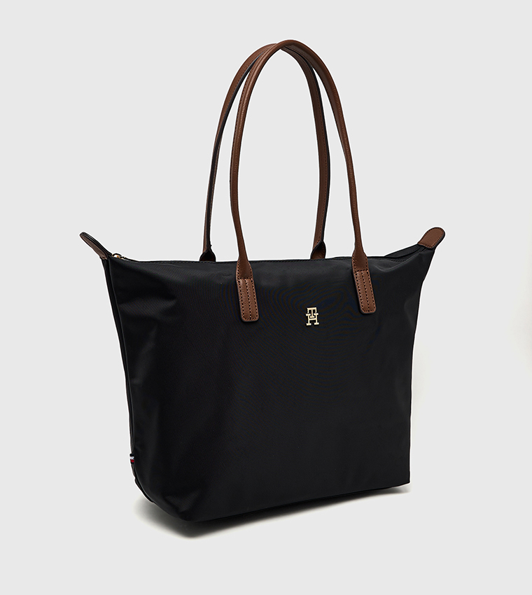 شنطة توت بشعار 