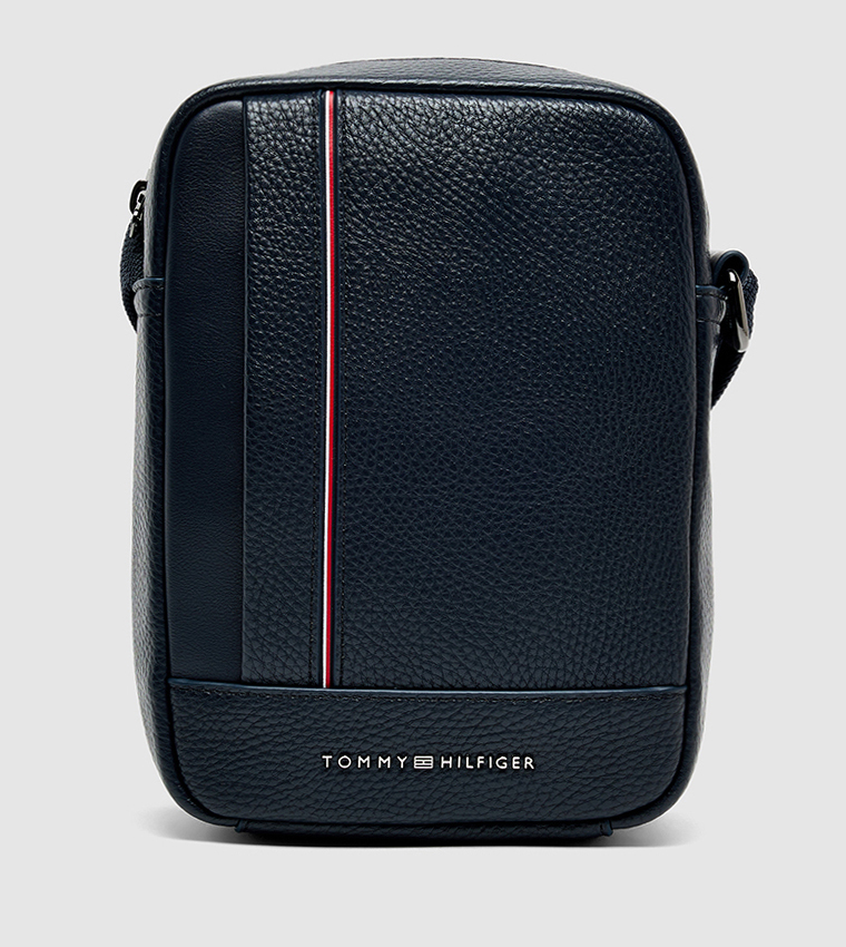 شنطة ريبورتر بشعار وسحاب 