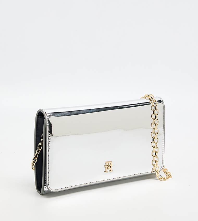 شنطة كلاتش ميتاليك