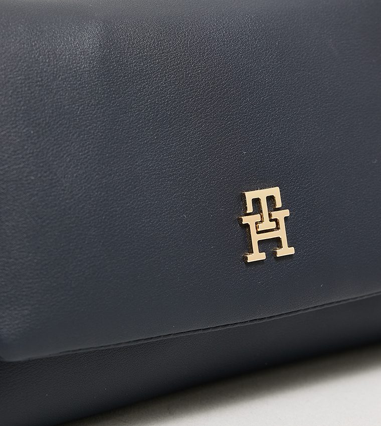 Modern Essential Crossbody Bag