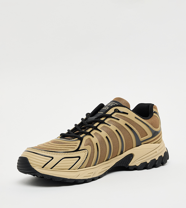 Printed Outdoor Runner Sneakers