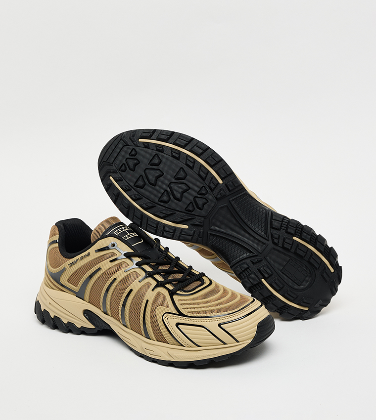 Printed Outdoor Runner Sneakers