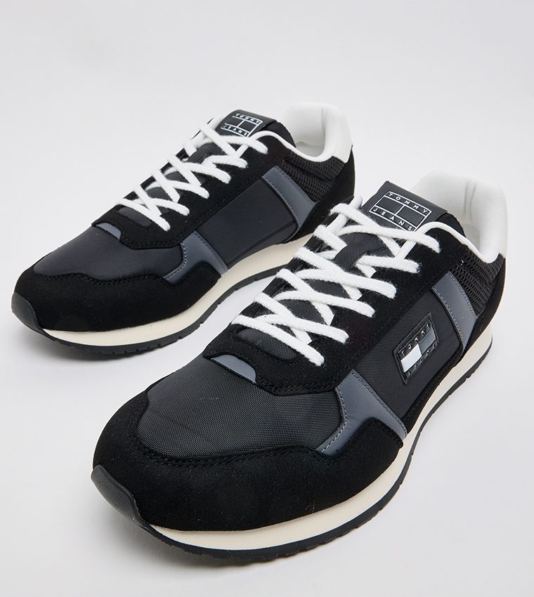 RUNNER Color Block Low-Top Sneakers