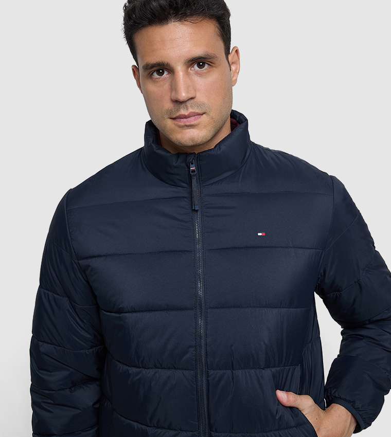 جاكيت بفر بسحاب وياقة عالية 