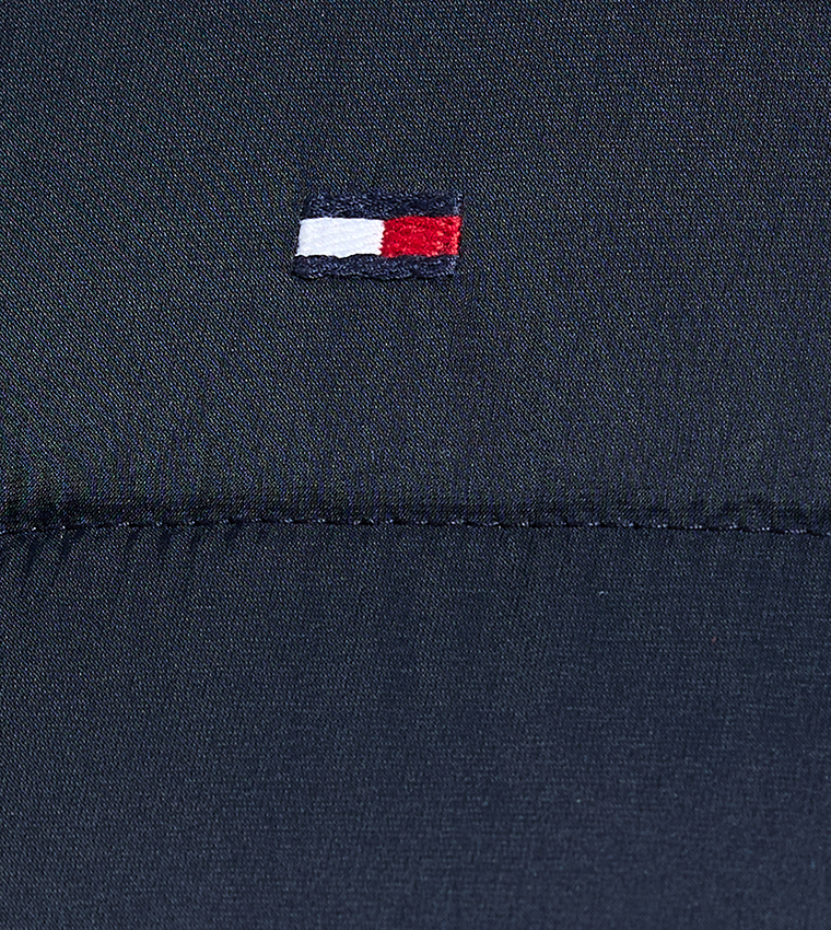 جاكيت بفر بسحاب وياقة عالية 