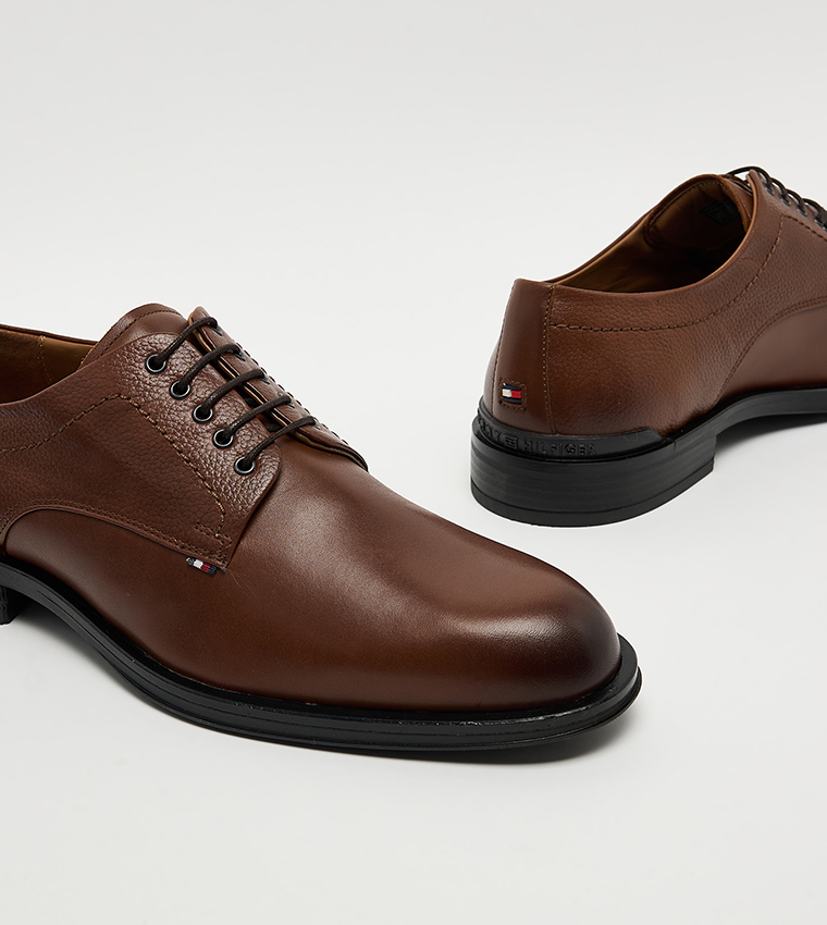 CORPORATE Solid Lace-Up Derby Shoes