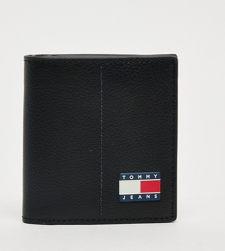 HERITAGE Textured Bi-Fold Wallet