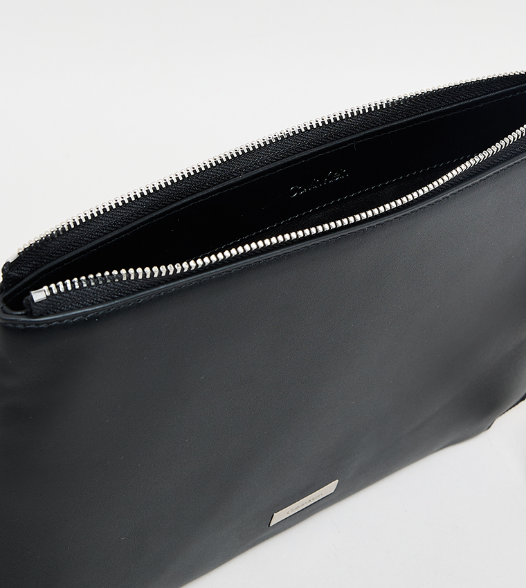 Logo Detail Zippered Wristlet