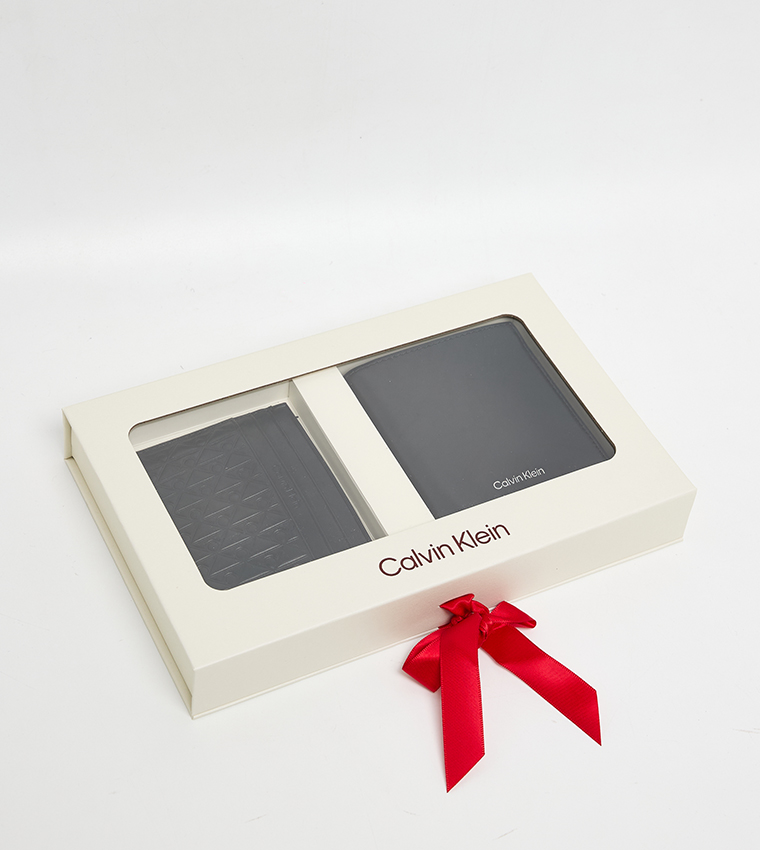 Logo Detail Bi-Fold Wallet & Cardholder