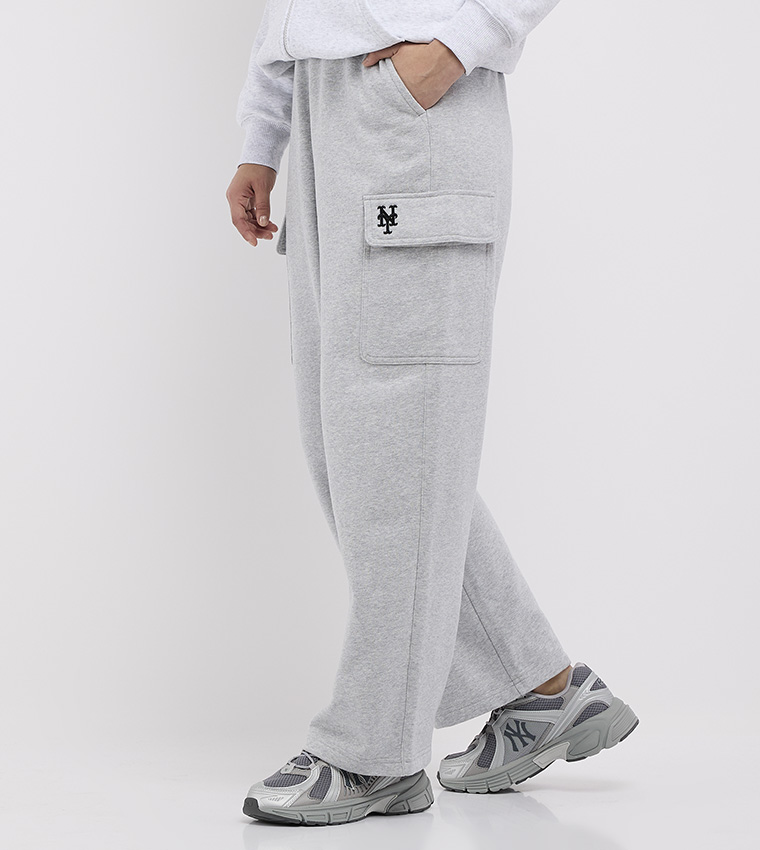 Logo Detail Elastic Waist Cargo Sweatpants