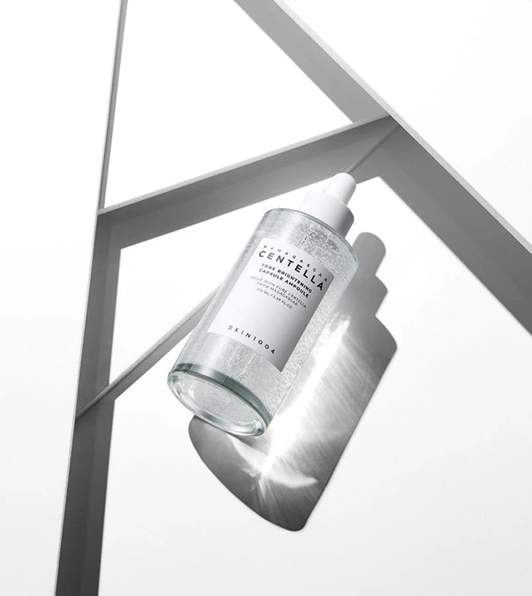 Madagascar Centella Tone Brightening Capsule Ampoule, 100ml
