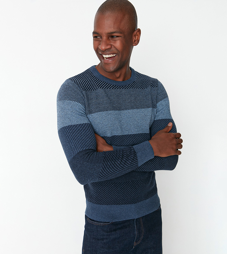 Buy Trendyol Slim Fit Crew Neck Color Block Sweater In Indigo 6thStreet Bahrain