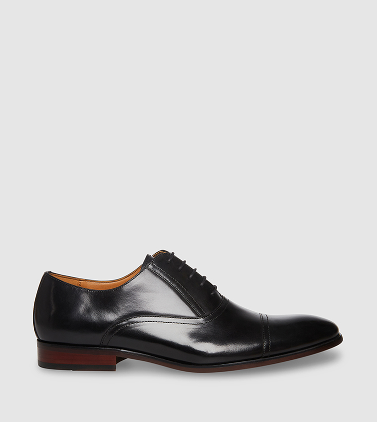 Buy Steve Madden HERBERT Round Toe Oxford Shoes In Black