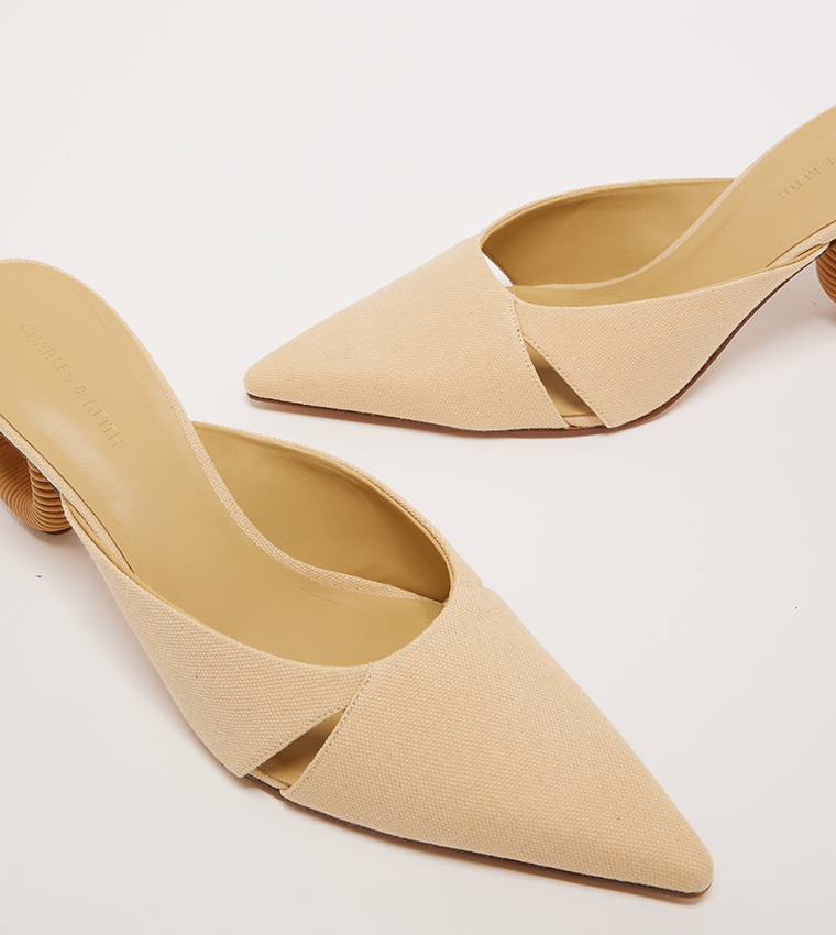 Linen Cut-Out Sculptural-Heel Mule Pupms