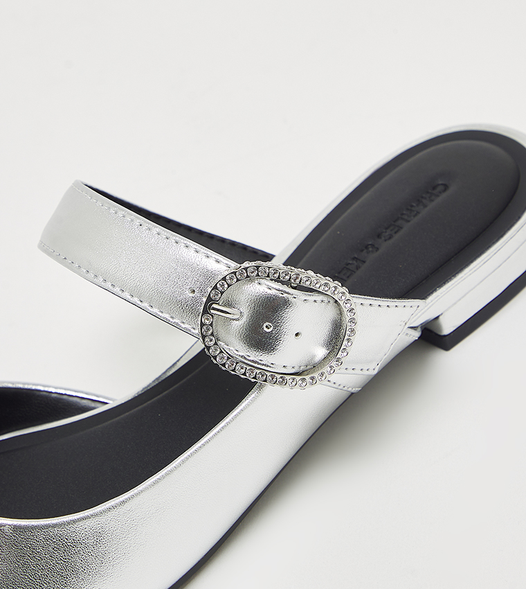 Buckle Detail Pointed Toe Mules