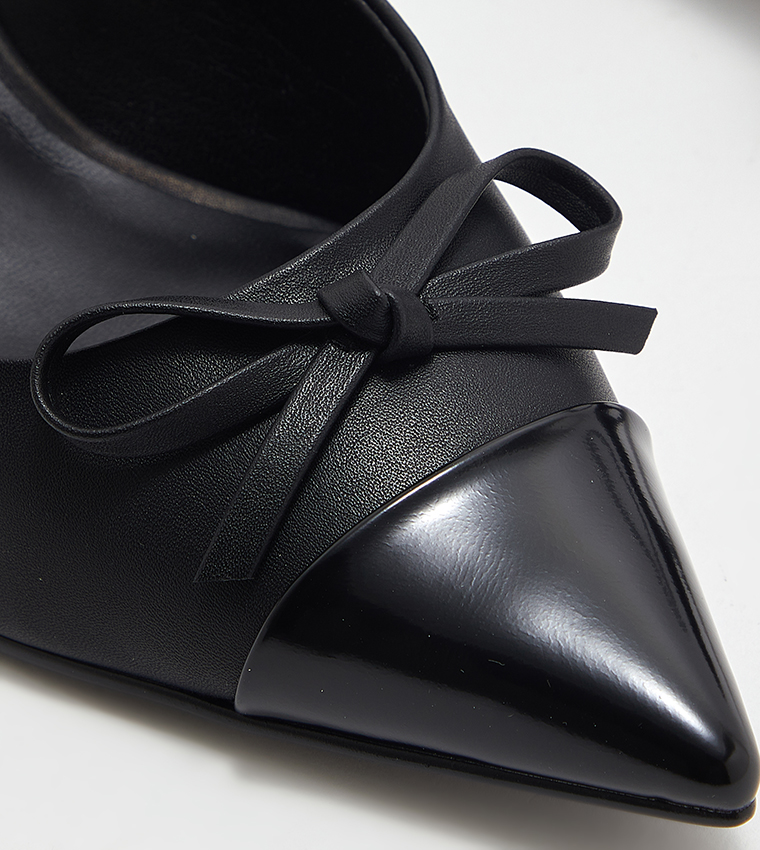 Bow Cap-Toe Kitten Heel Slingback Pumps
