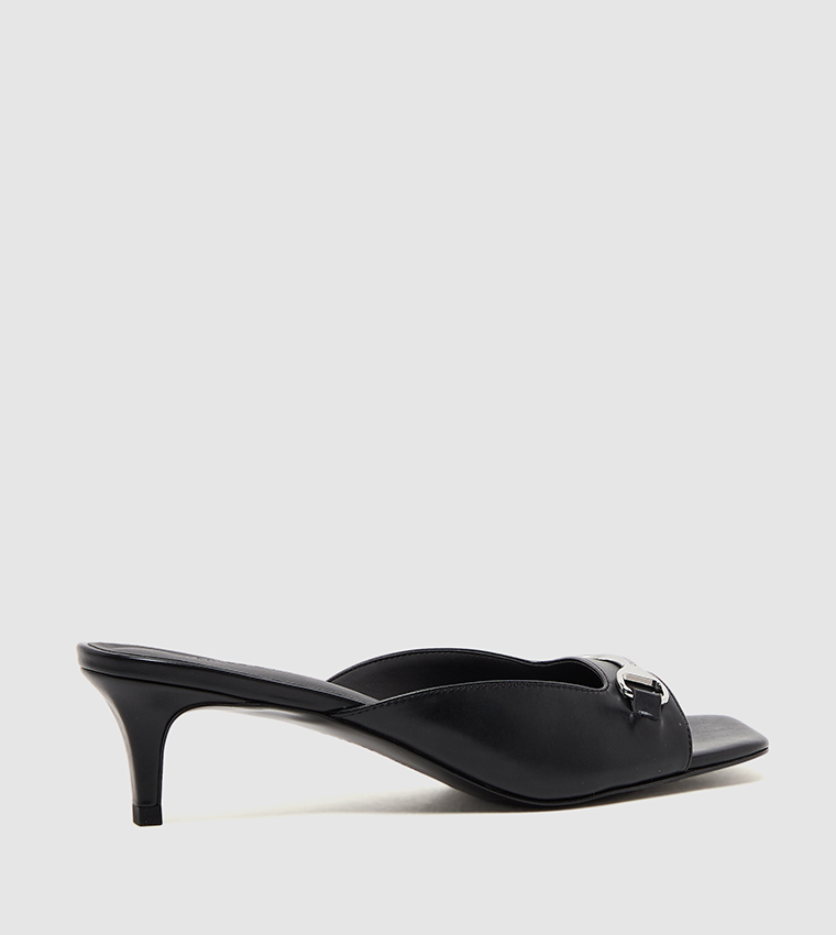 LESLIE Solid Kitten Heel Sandals