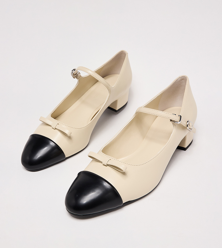Bow Detail Cap Toe Mary Jane Pumps