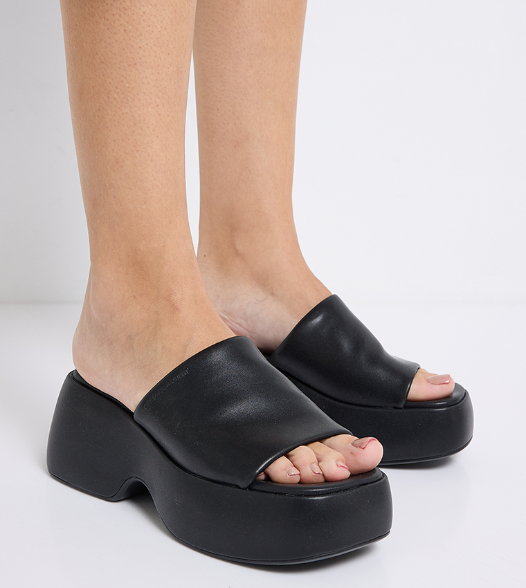 Square Toe Chunky Heeled Sandals