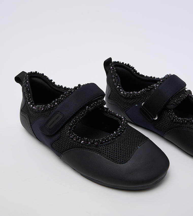 Mesh Pearl Embellished Mary Jane Sneakers