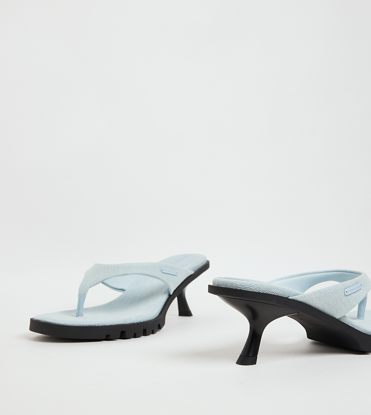 Textured Toe-Post Heeled Sandals