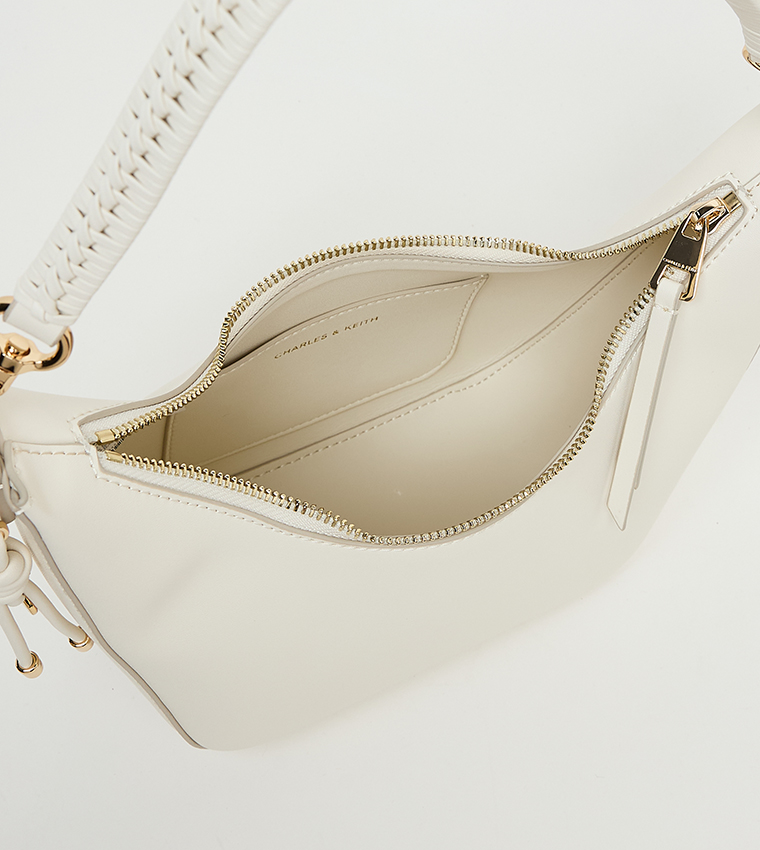EVERLEIGH Textured Shoulder Bag