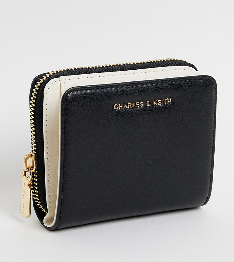 FINLEY Textured Mini Wallet