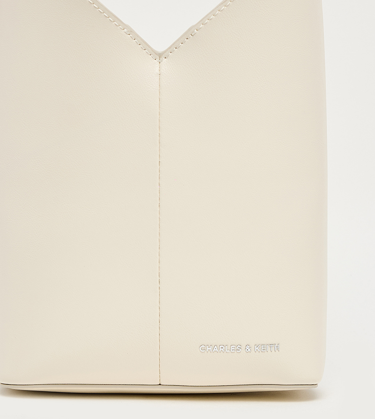 SIMONE Textured Bucket Bag