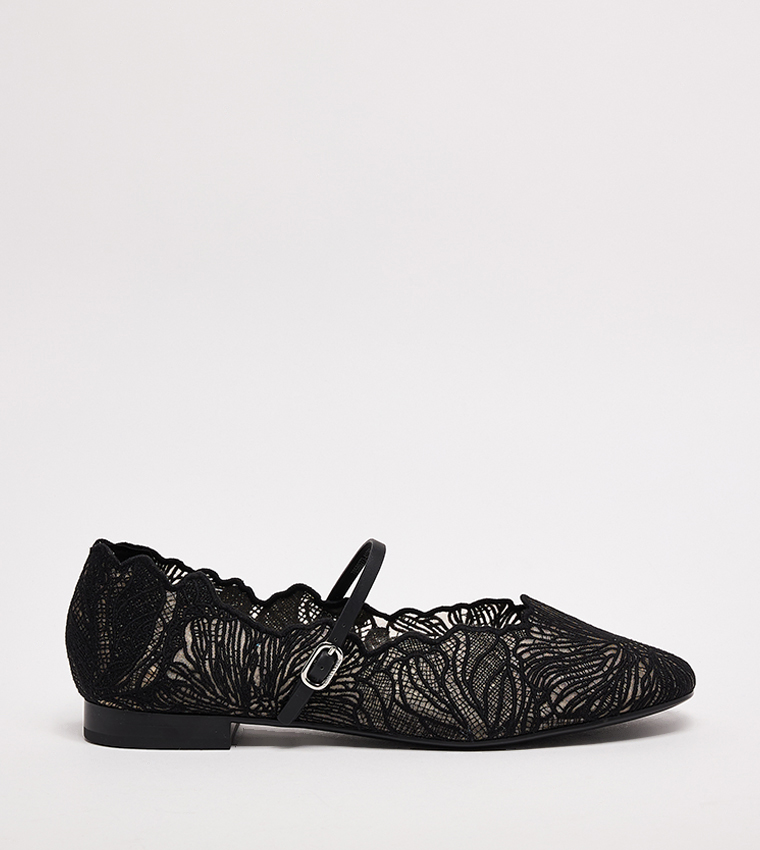 Meja Floral Round Toe Mary Janes