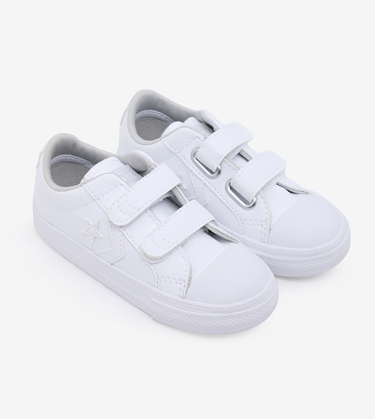 حذاء رياضي باربطة للاطفال - ابيض