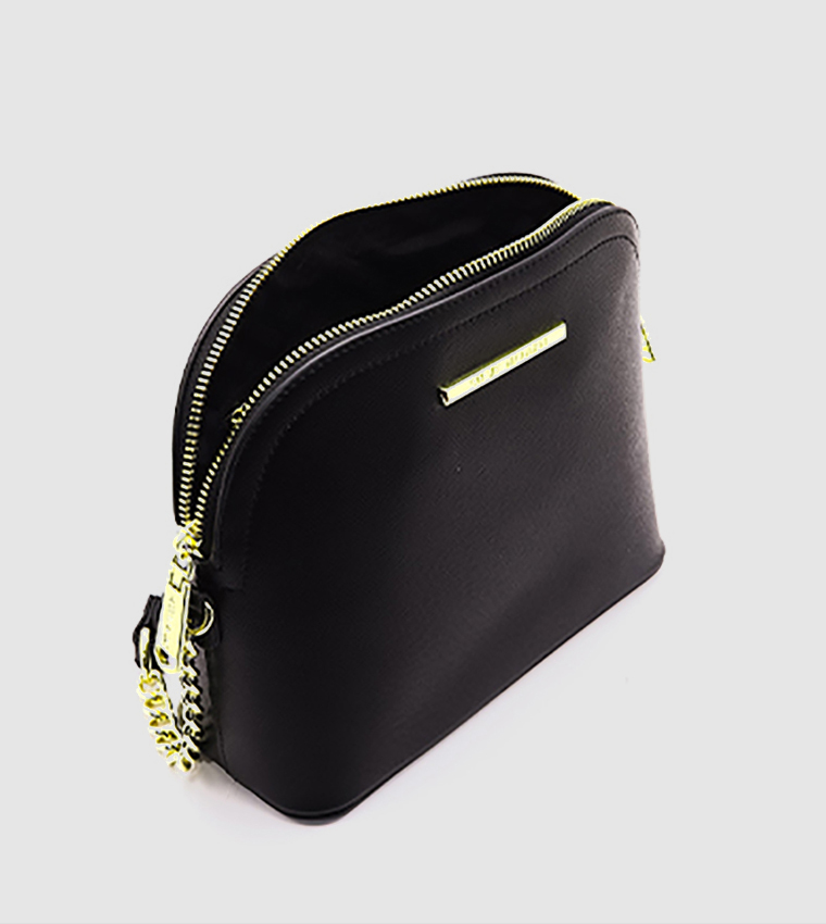 Buy Steve Madden BMAGGIE Zippered Crossbody Bag In Black 6thStreet Qatar