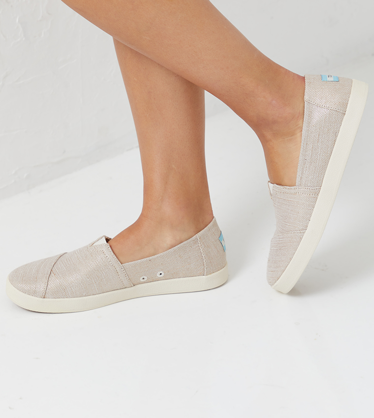 Buy Toms Avalon Slip On Grey In Grey 6thStreet Bahrain