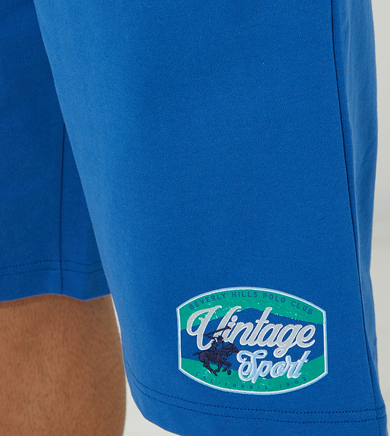 شورت كاجوال بقصة عادية 