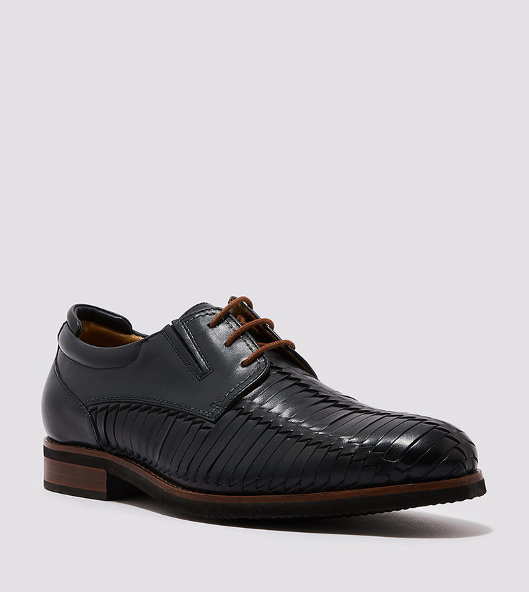 Vegas Round Toe Casual Lace Up