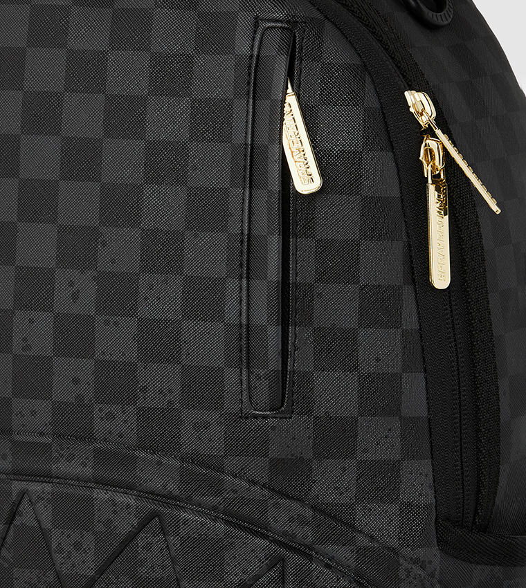 شنطة ظهر بطبعة 