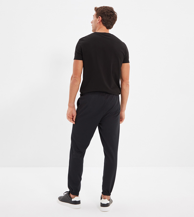 Buy Trendyol Tapered Jogger Sweatpants In Black 6thStreet UAE