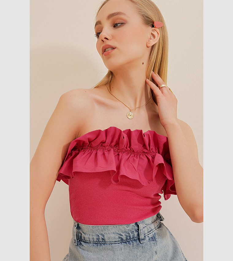 Strapless store ruffle top