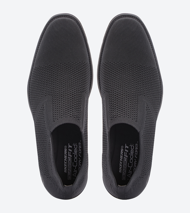 Buy Skechers Larken Chosen Active Shoes Black In Black 6thStreet UAE